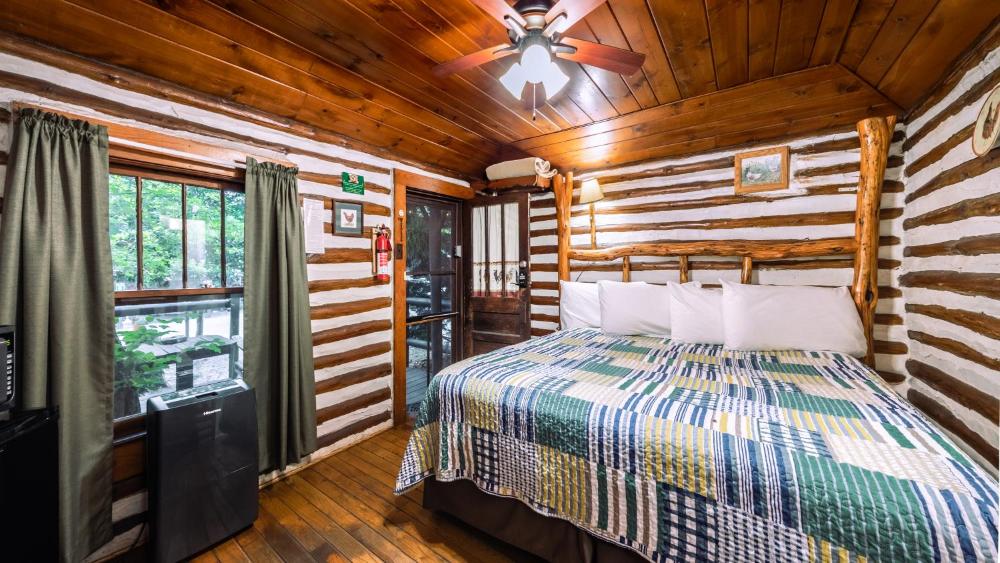 Midnight Roost Cabin interior