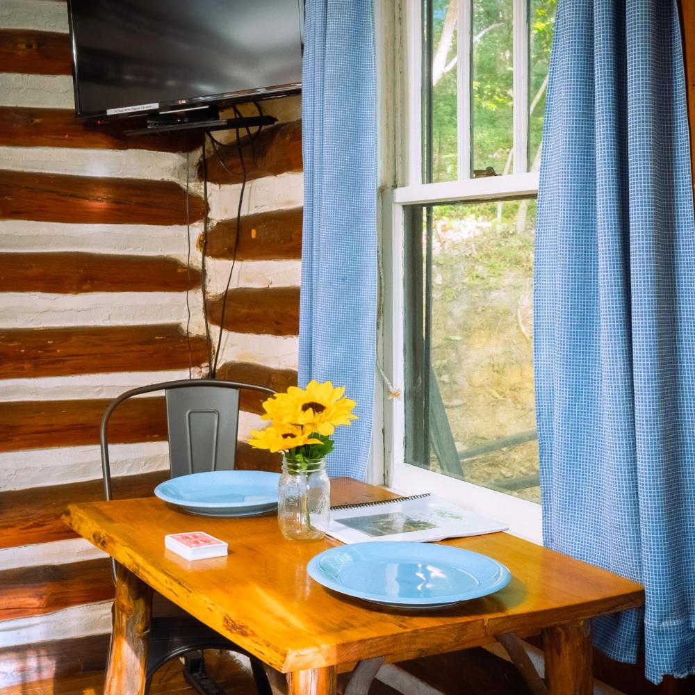 Moon Beam Cabin interior