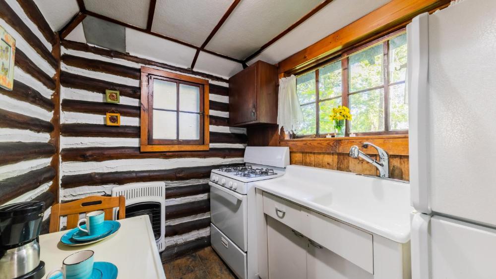 Kozy Korner Cabin interior